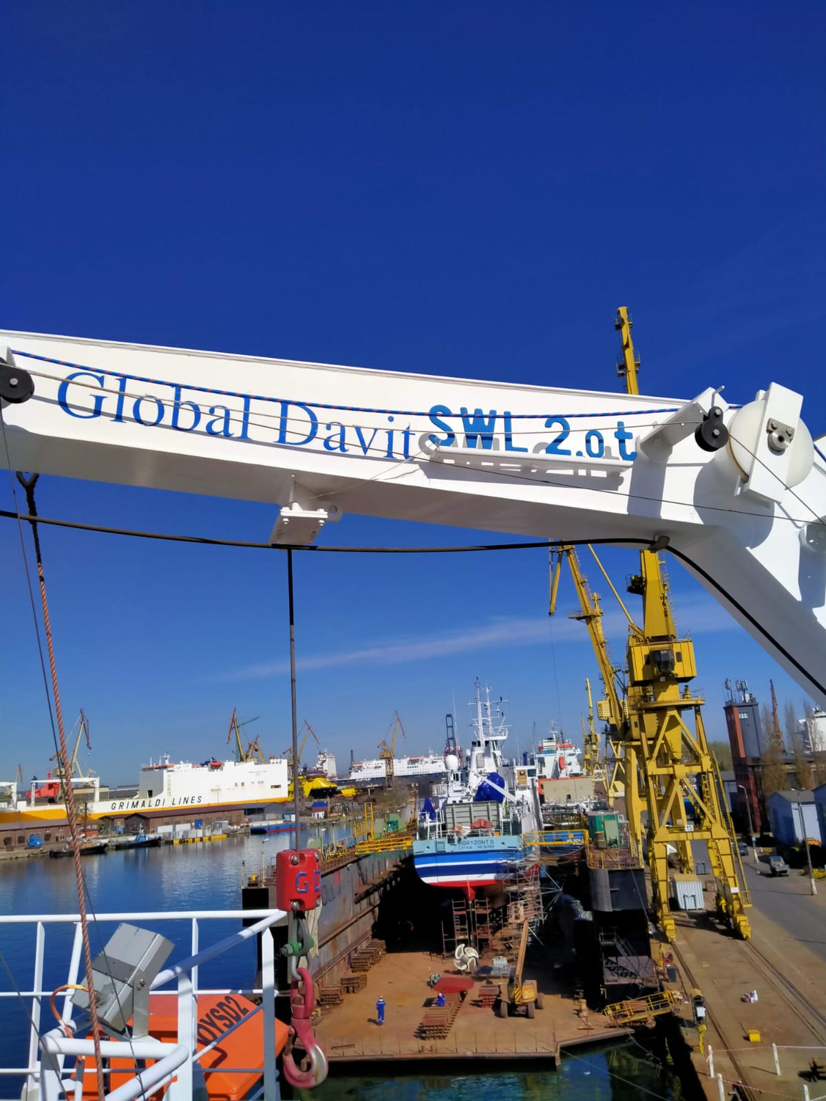 Global Davit